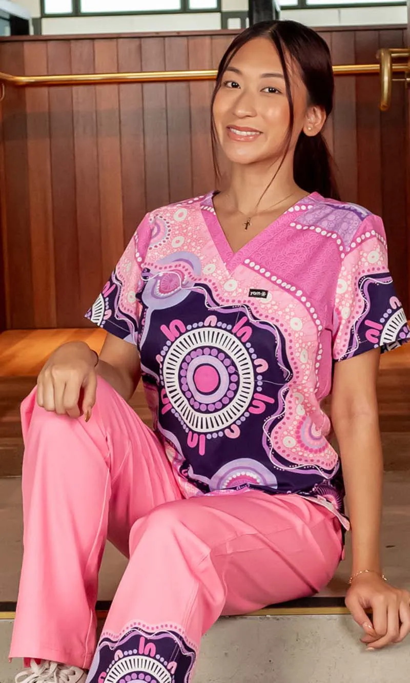 Aboriginal Art Ladies Three Pocket Scrub Top A Woman's Connection
