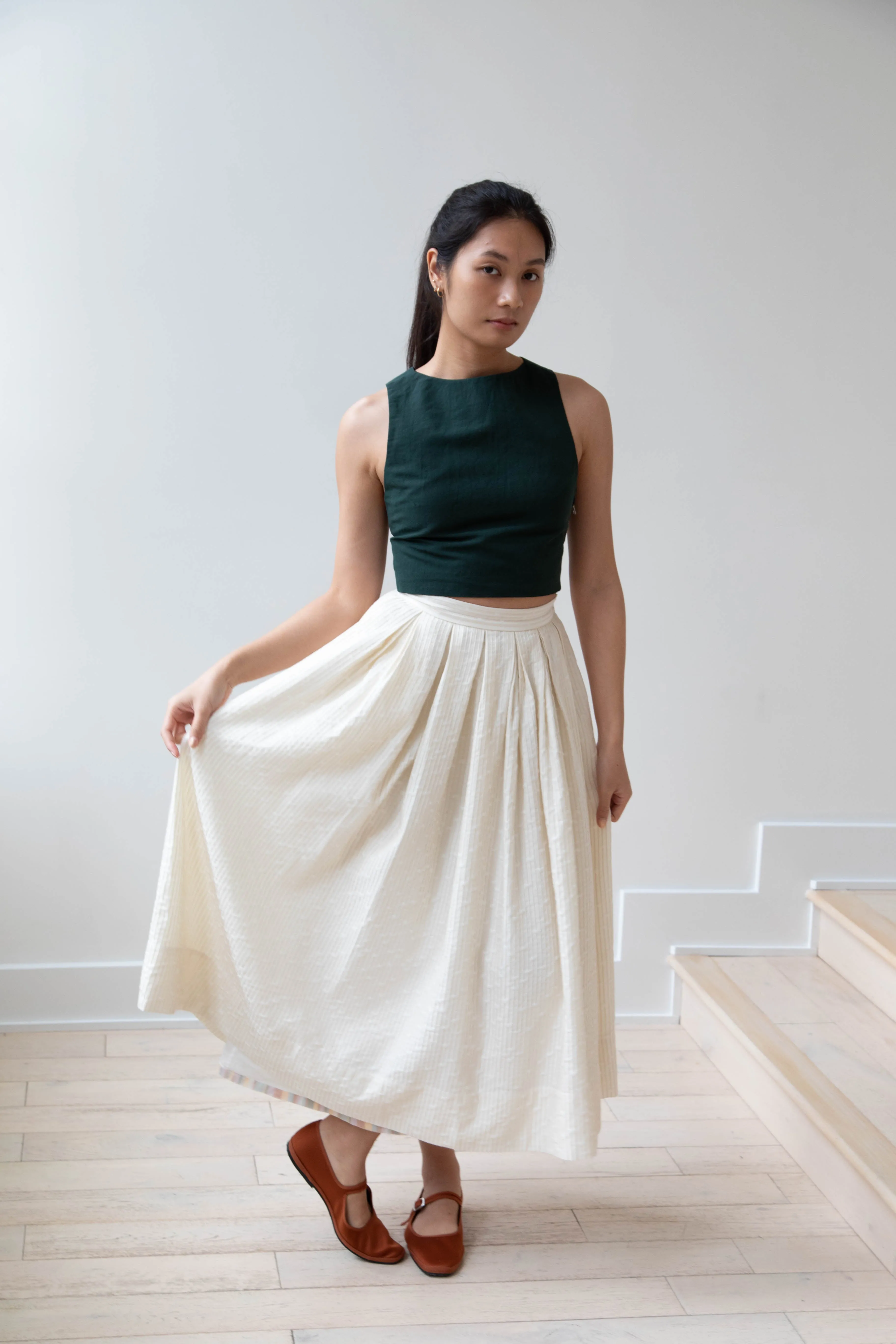Auralee | Finx Linen Weather Cross Back Tank in Dark Green