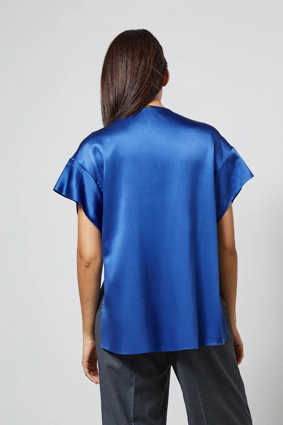 CARMEN blue - graphic pleated silk top