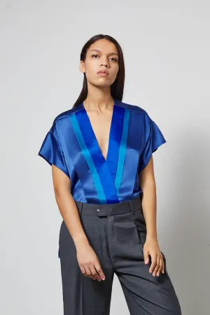 CARMEN blue - graphic pleated silk top