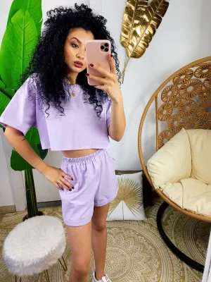 Completo sportivo maglia e pantaloncino lilla