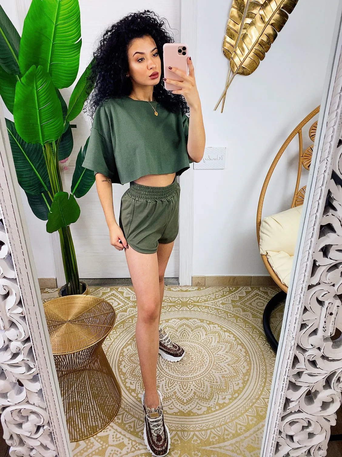 Completo sportivo maglia e short verde militare