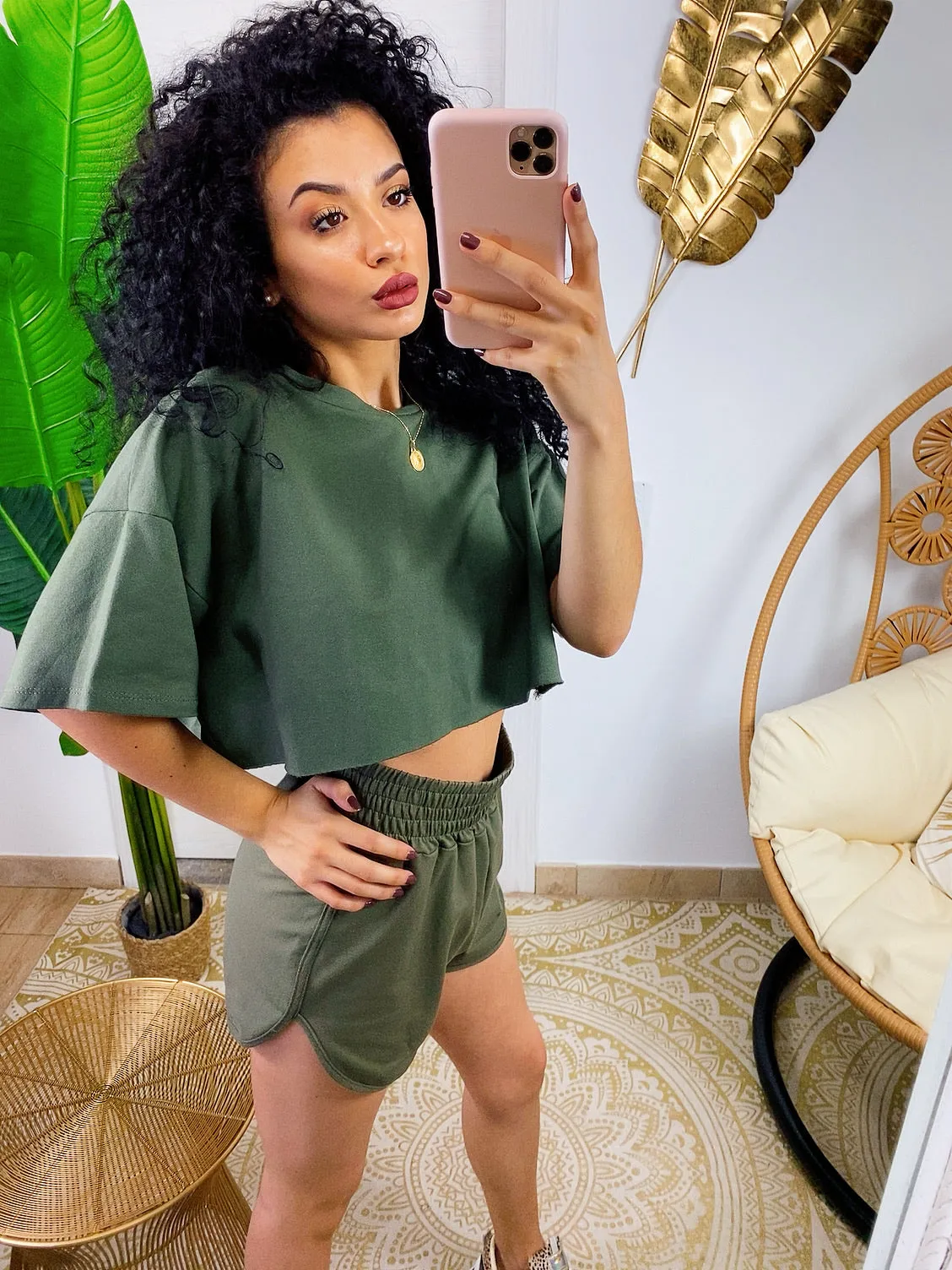 Completo sportivo maglia e short verde militare