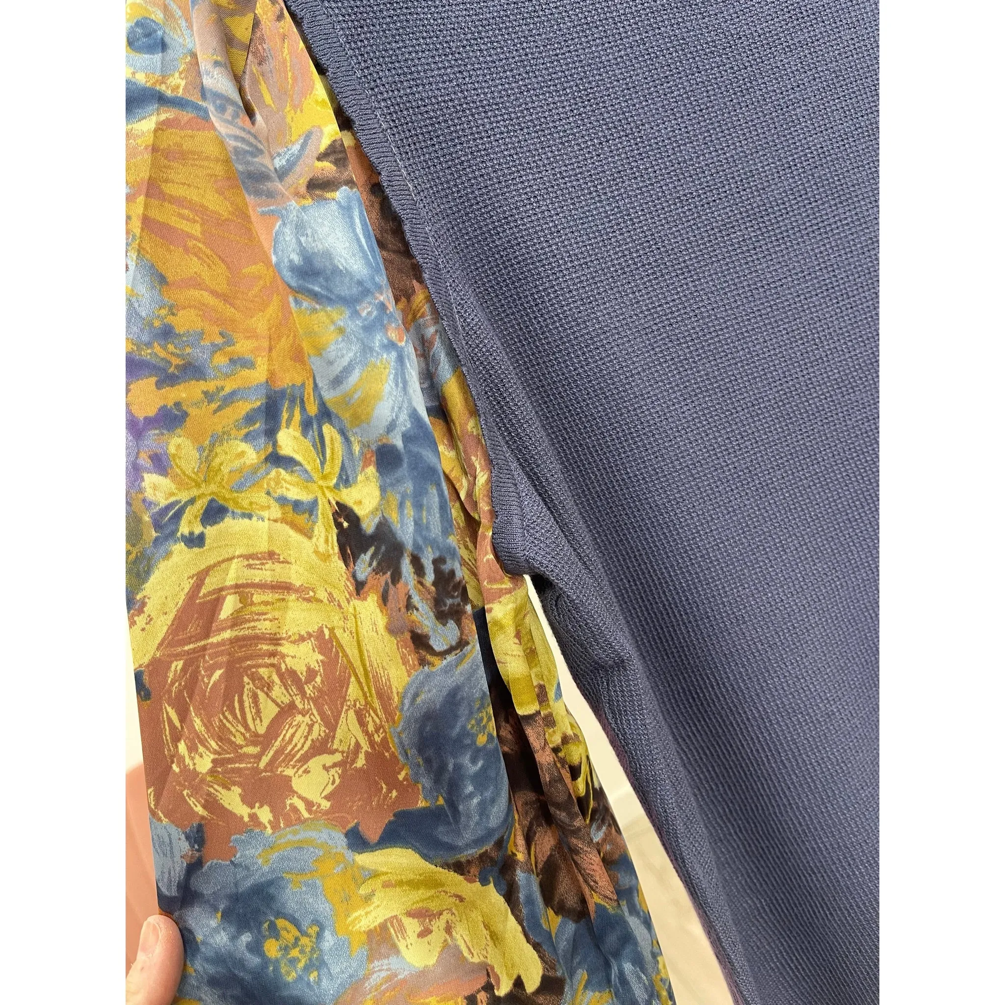 Contrast Sleeve Top - Blue