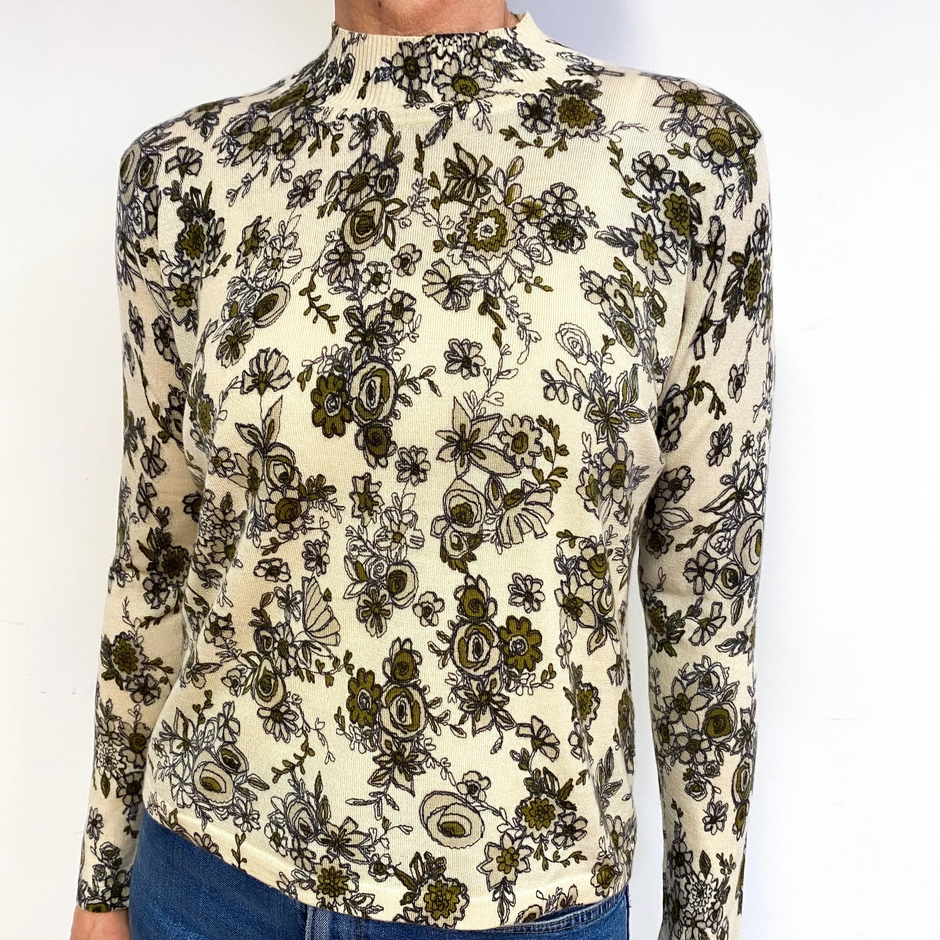 Cream Floral Fine Knit Cashmere Turtle Neck Jumper Medium