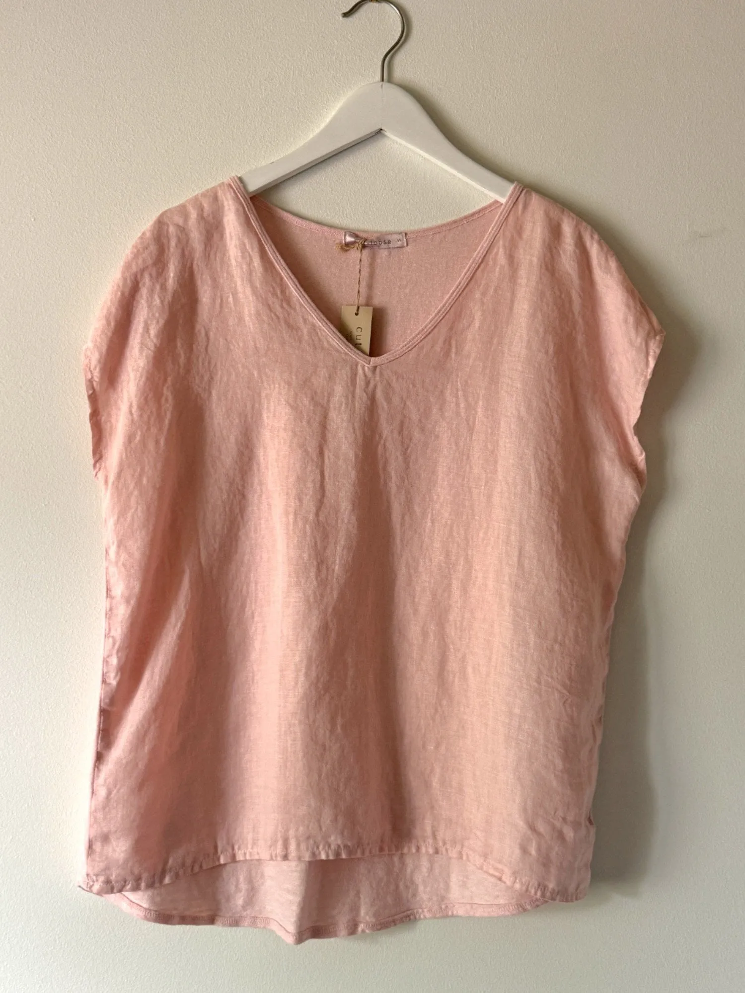 CUT LOOSE - V NECK BOXY TOP