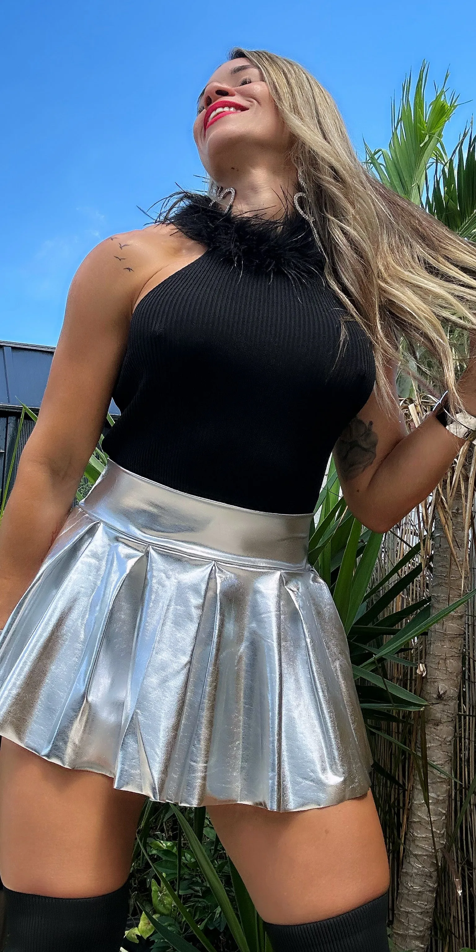 Feathers Neck Crop Top