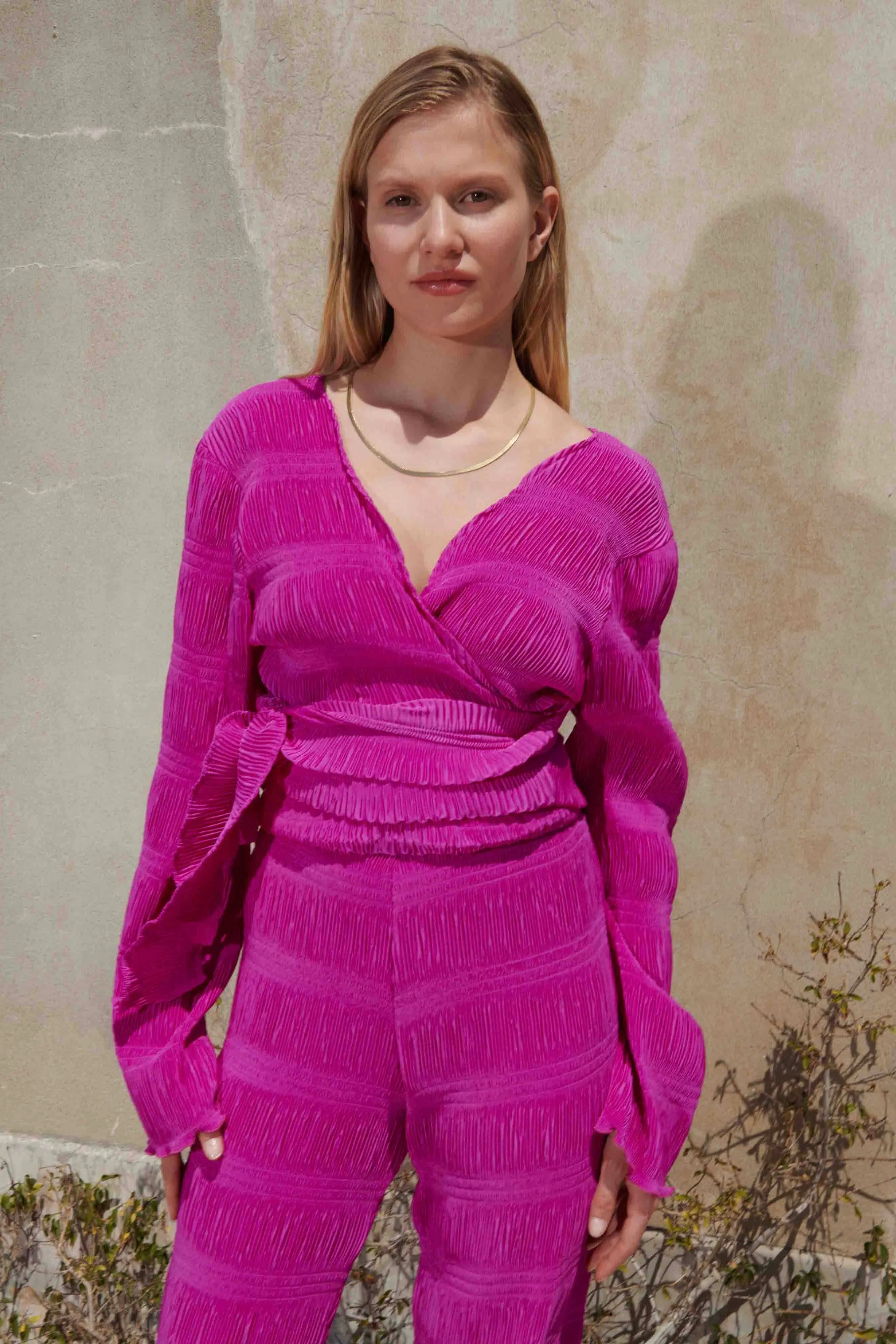 Fete Imperiale - Bonifacio Wrap Blouse: Fuchsia Pleats