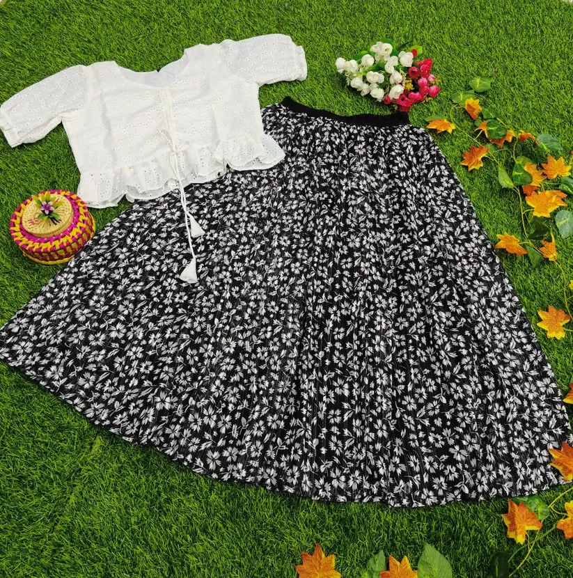 Hakoba Top with Skirt