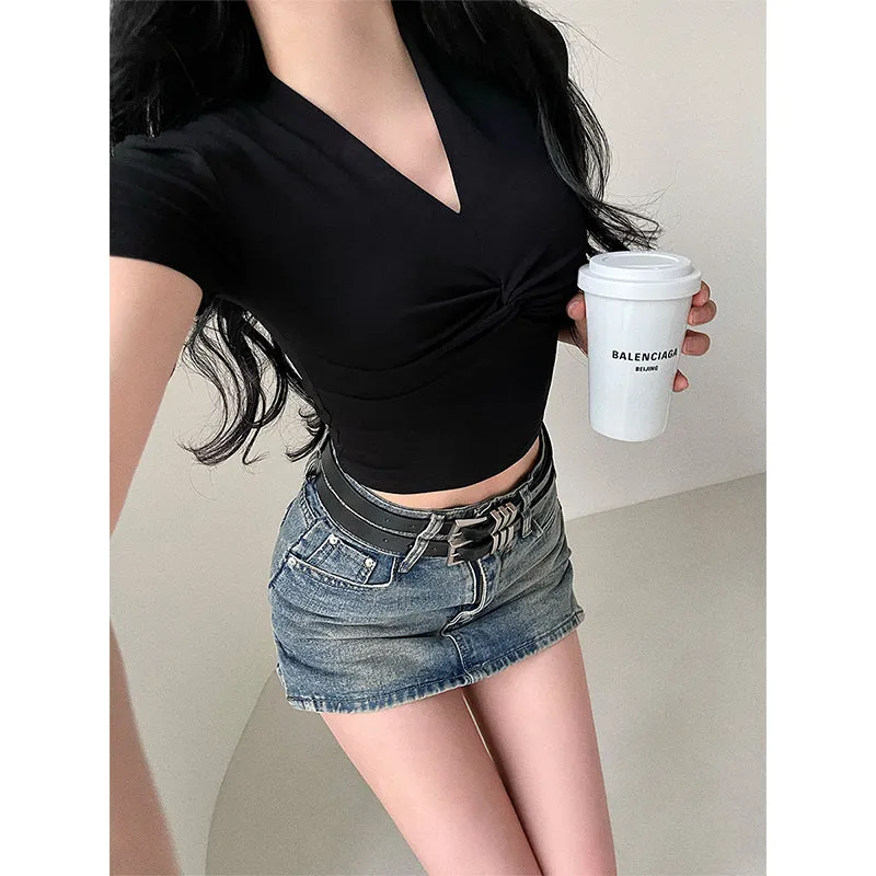 Lizza Solid Color V-Neck Twist Short Sleeve Slim Cropped Top