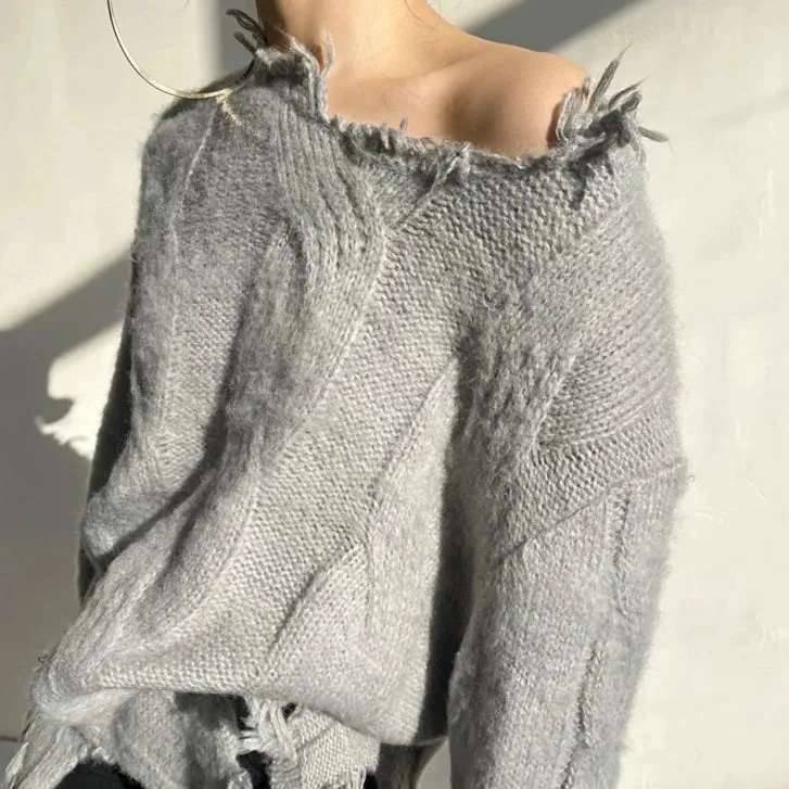 Long KNITTED PULLOVER with RIPPING - Grey
