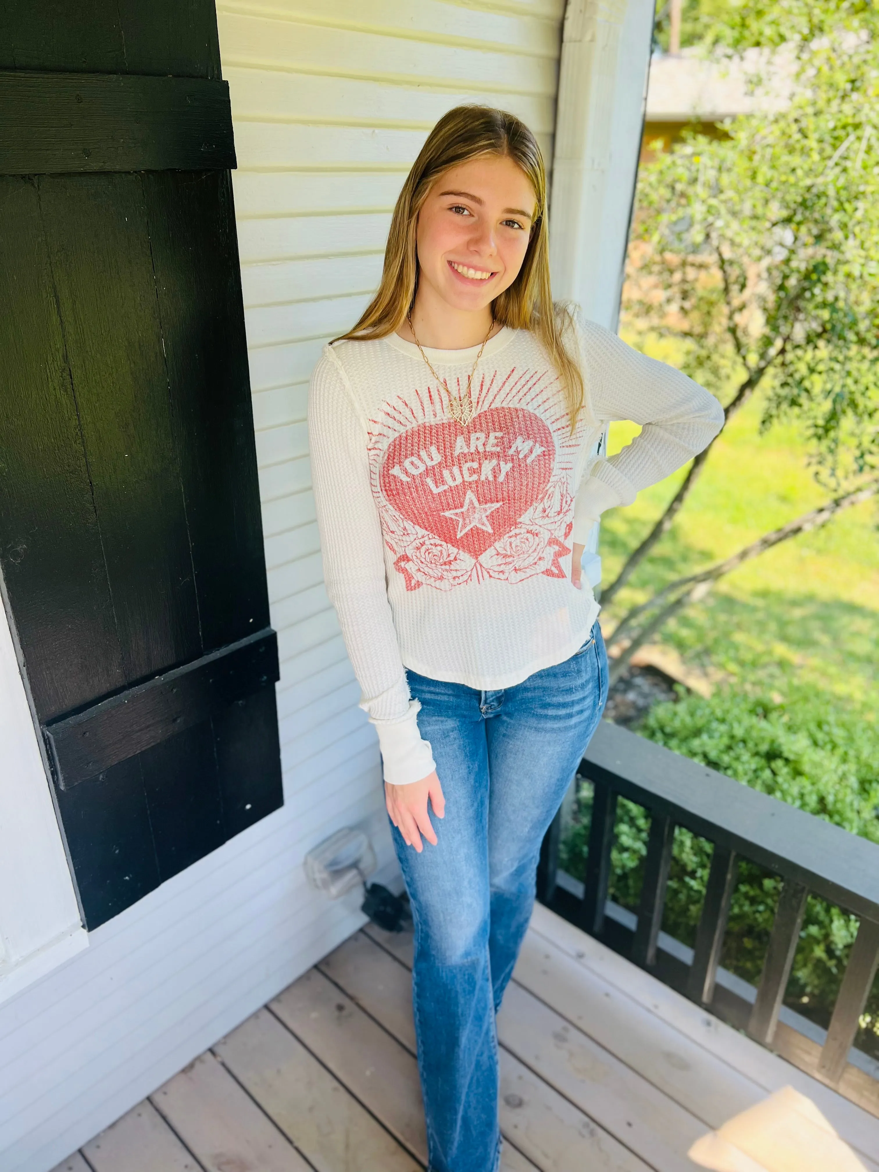 LUCKY LOCKET TEE