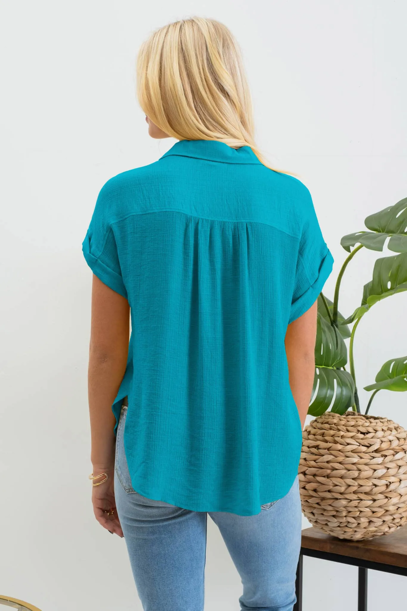 MID BUTTON DOWN WOVEN TOP