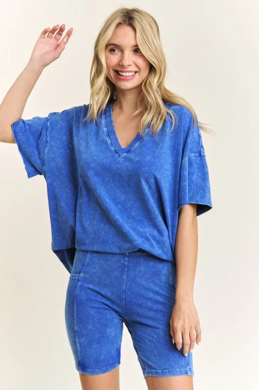 Mineral Wash V-Neck Basic T (3 Options)