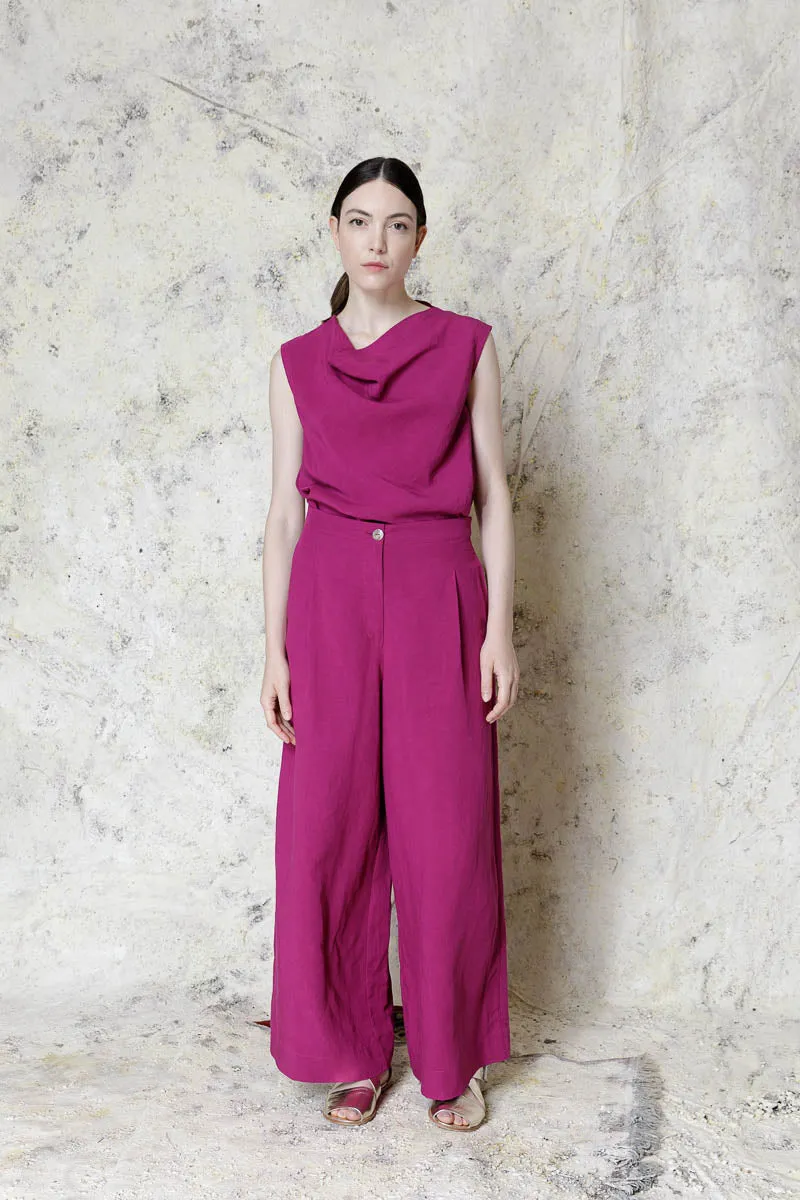 Neirami Cowl Neck Sleeveless Top