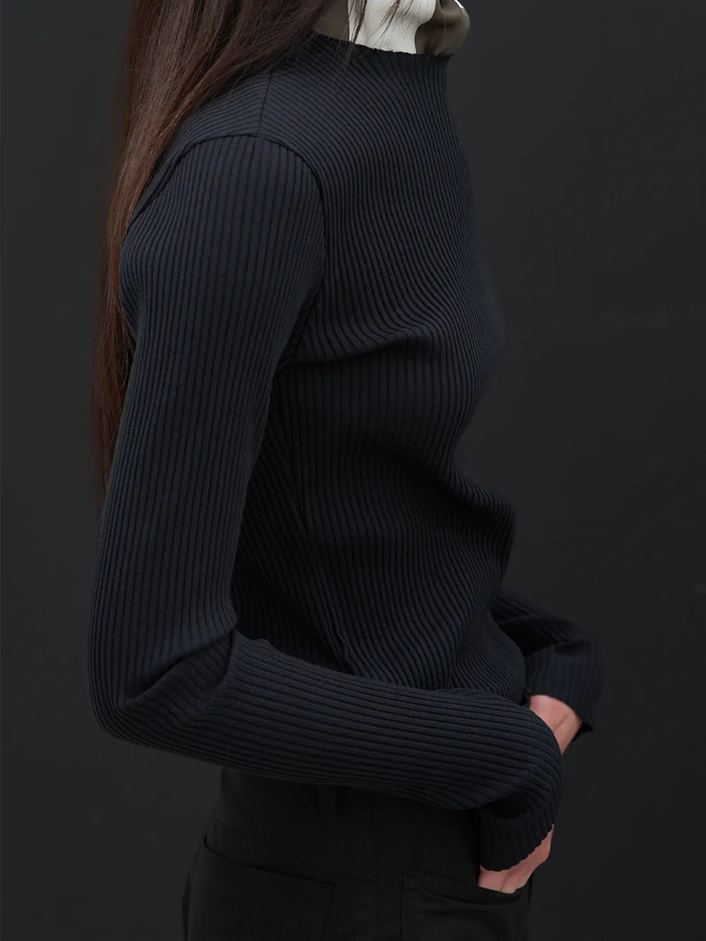 OLIVER RIBBED LONG-SLEEVE (BLACK)