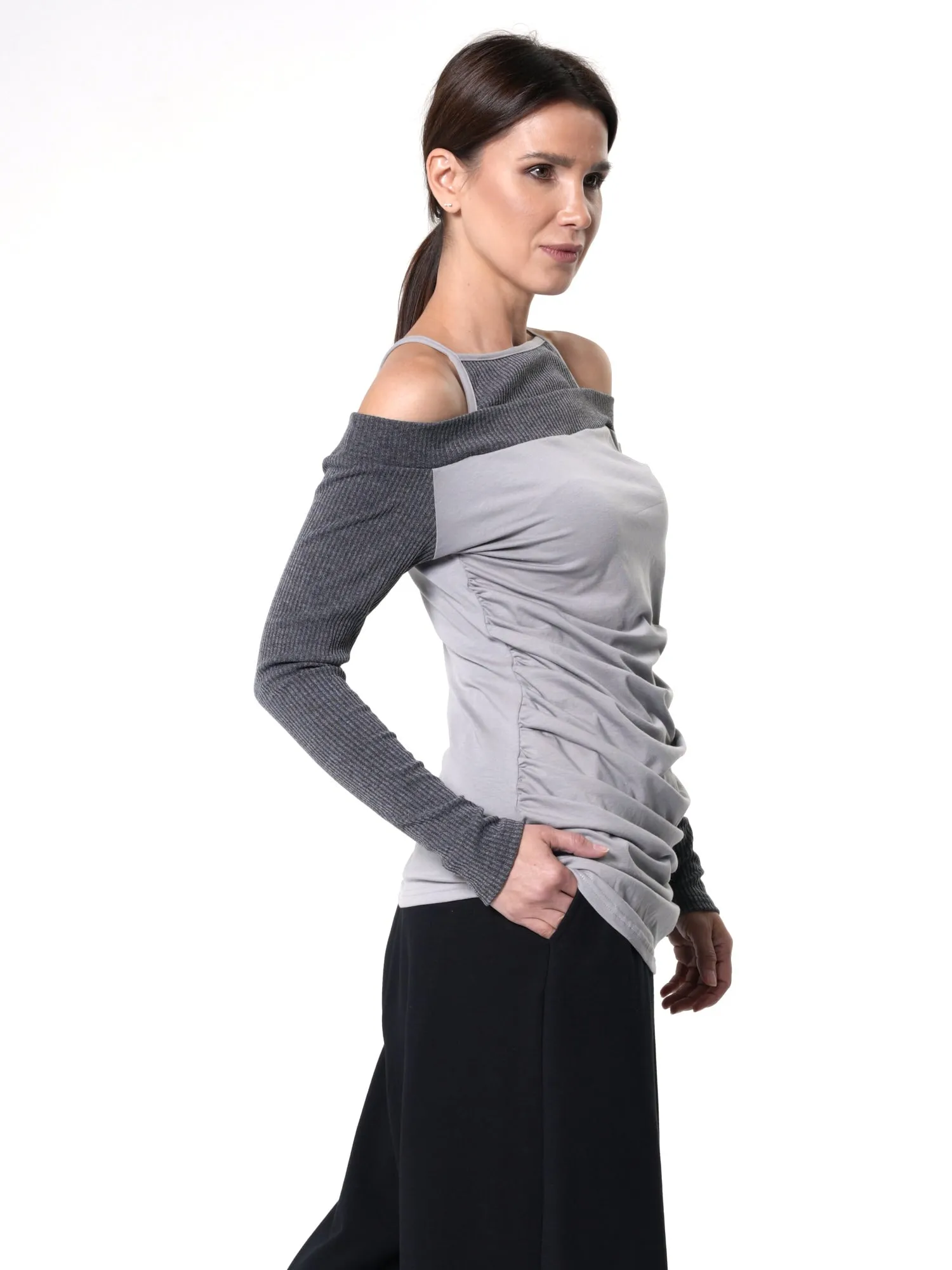 Open Shoulders Long Sleeve Top in Gray