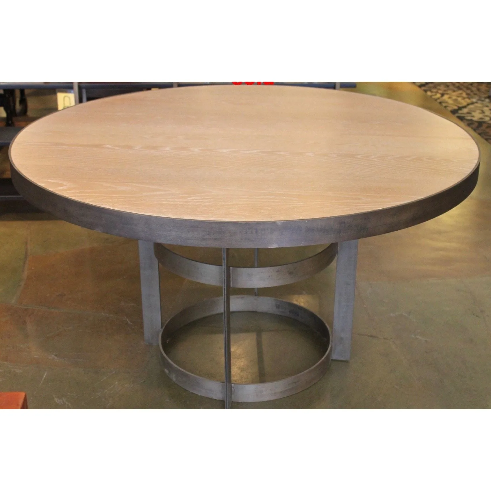Philadelphia Oval Extension Dining Table