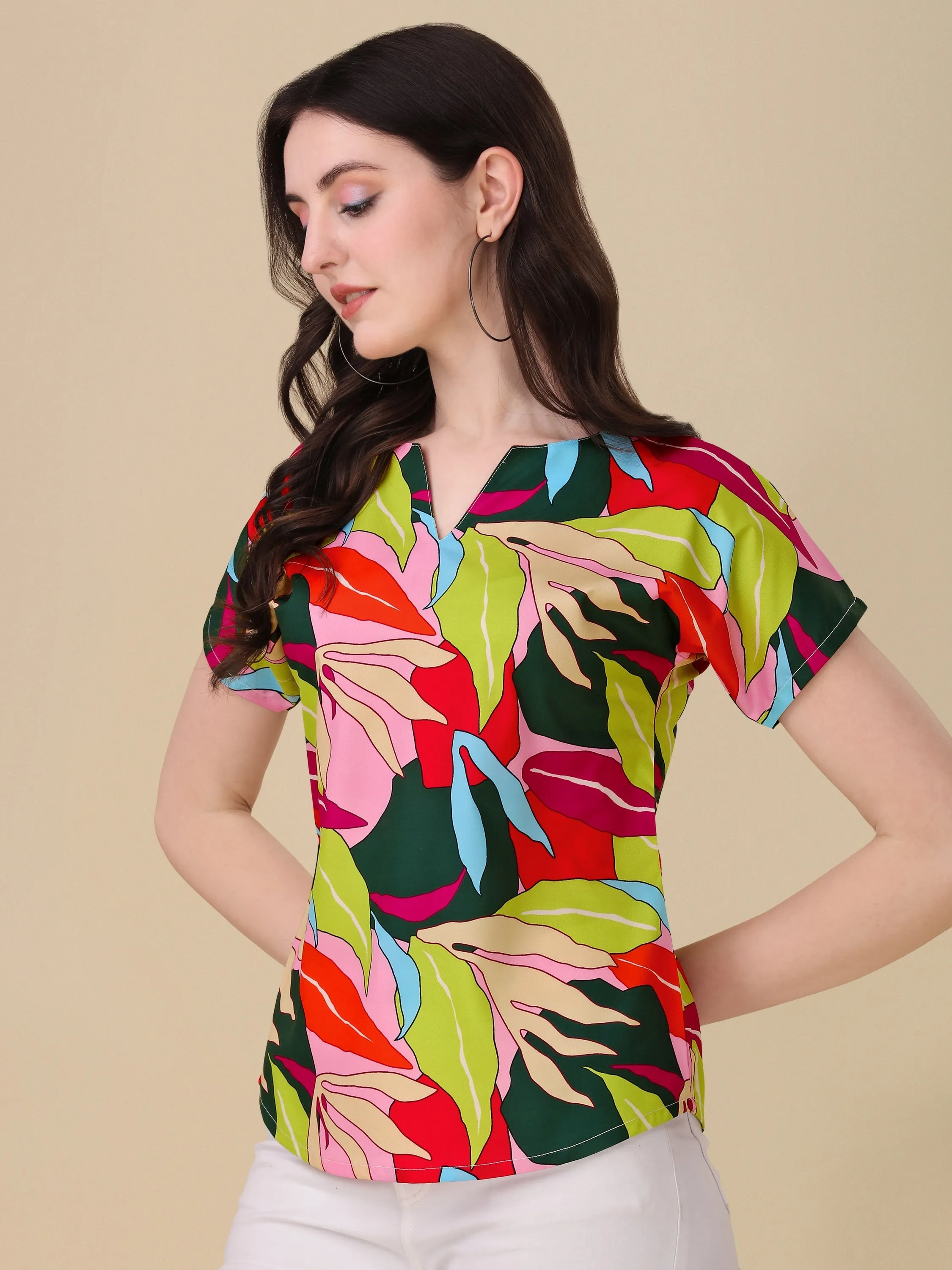 Printed Regular Sleeves V-Neck Crepe Top