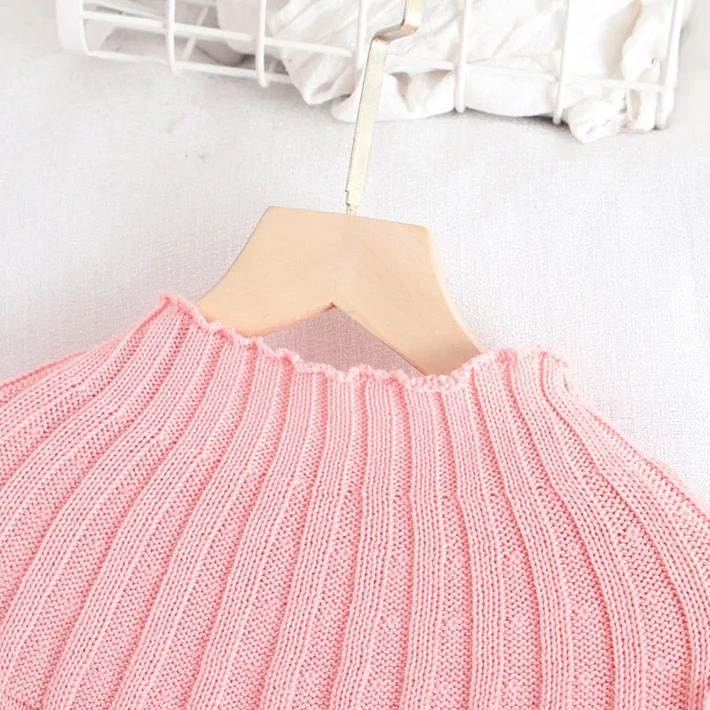 She Likes Everyone Knitted Blouse