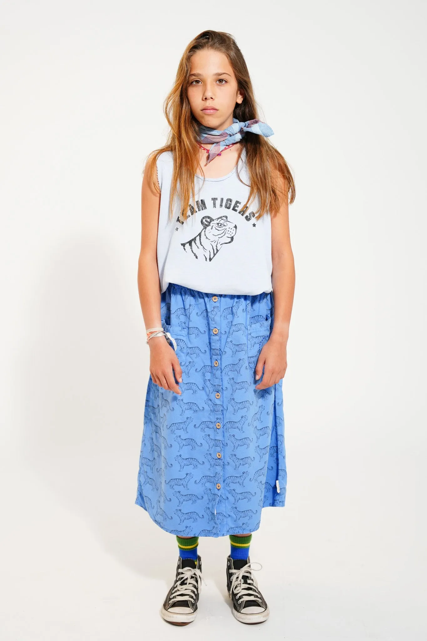 sleeveless t'shirt | light blue w/ tiger print