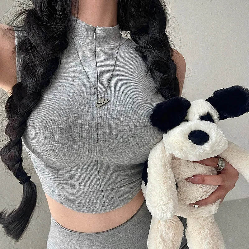 Stacia Solid Color Sleeveless Turtleneck Slim Zip-Up Ribbed Cropped Top