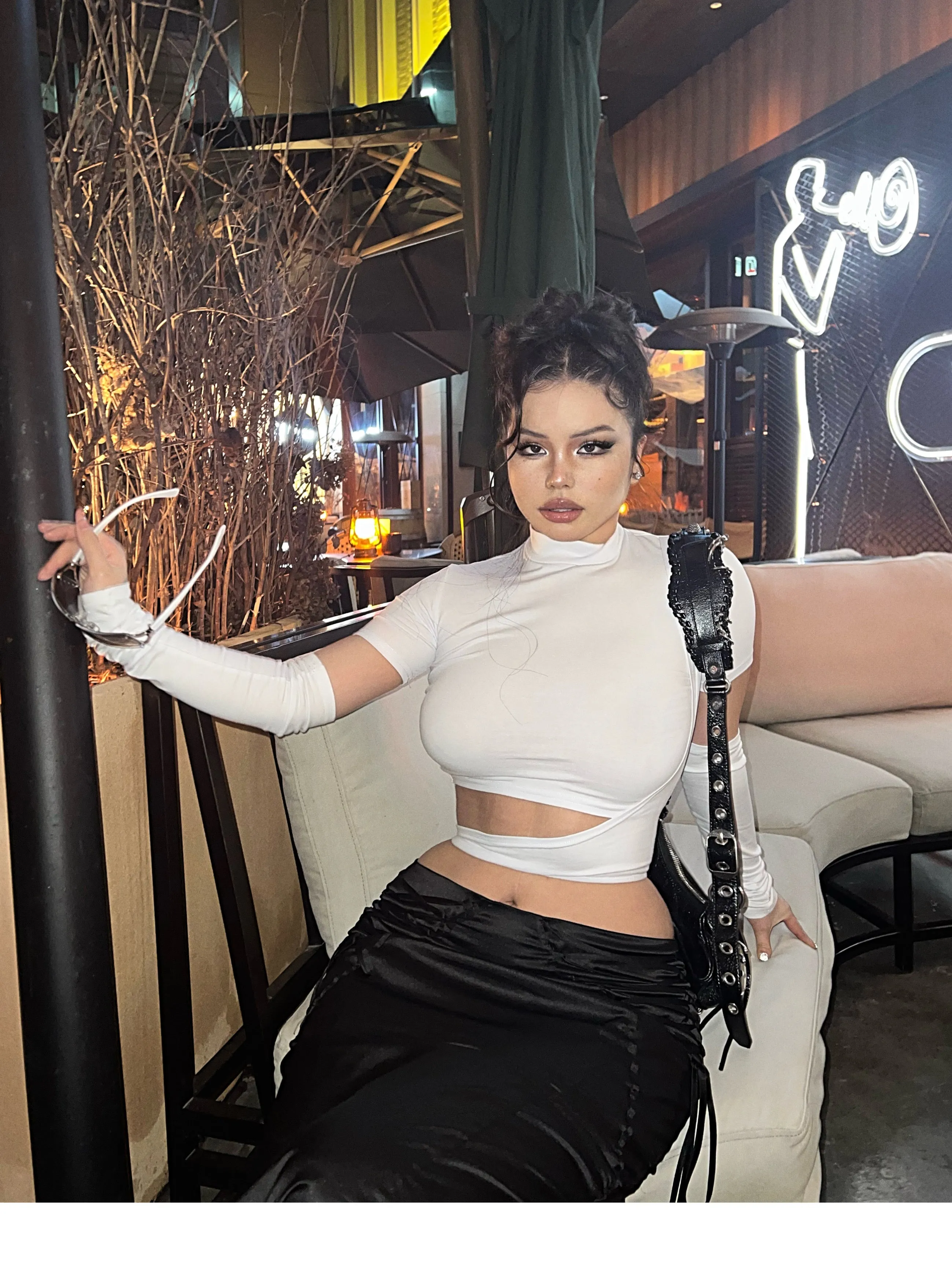 SYNEZ Solid Color Metallic Gloved Cut Out Slim Cropped Top