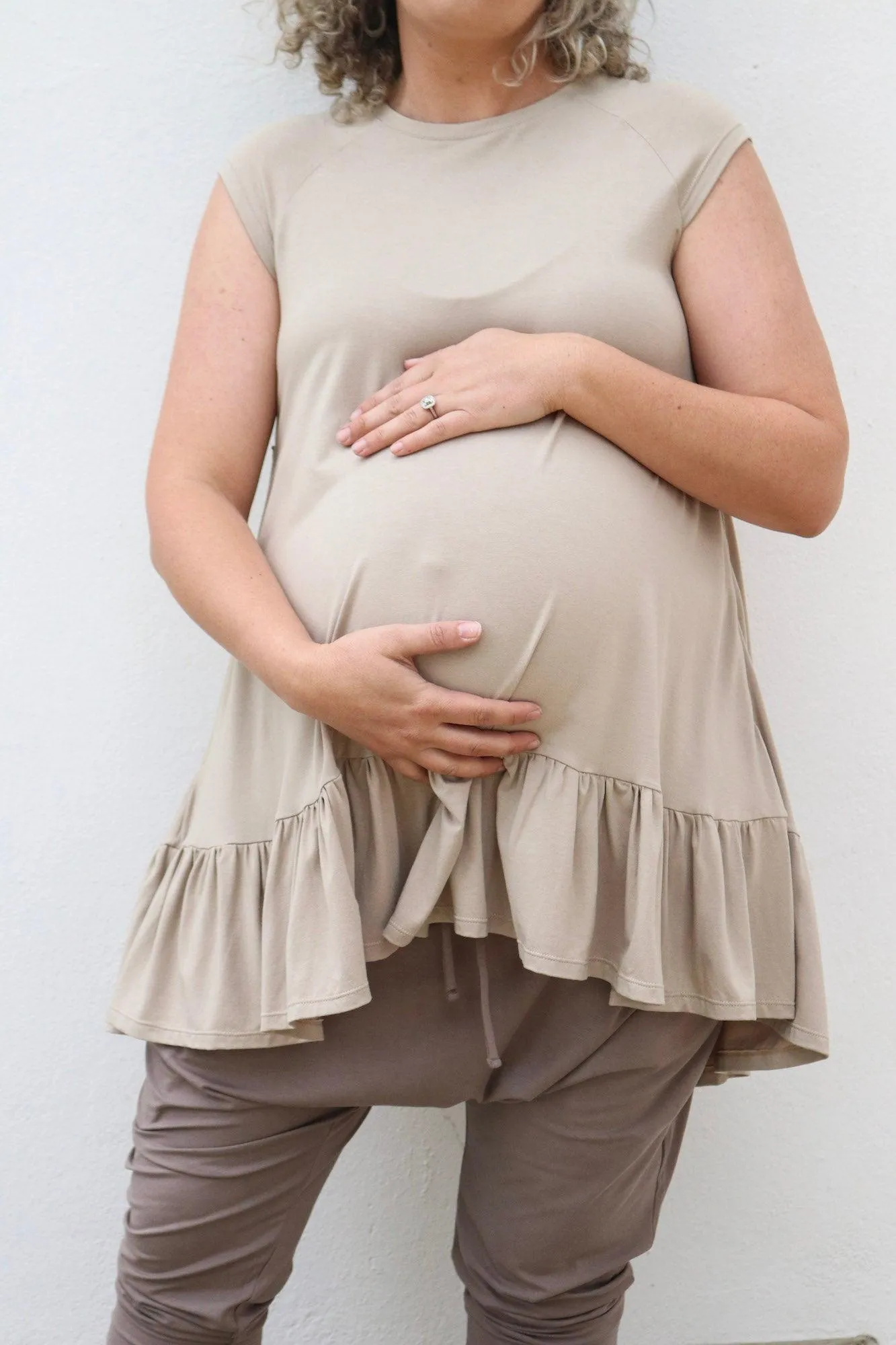 The Maudie Top - Taupe