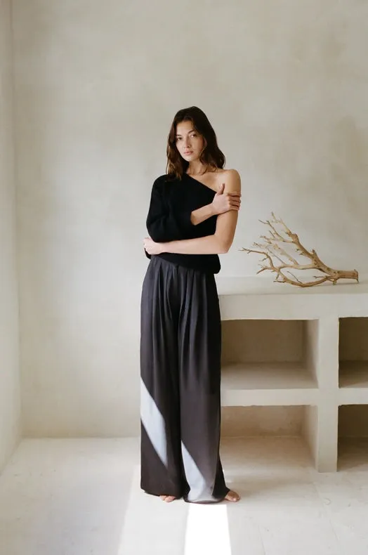 The Rania Top Black