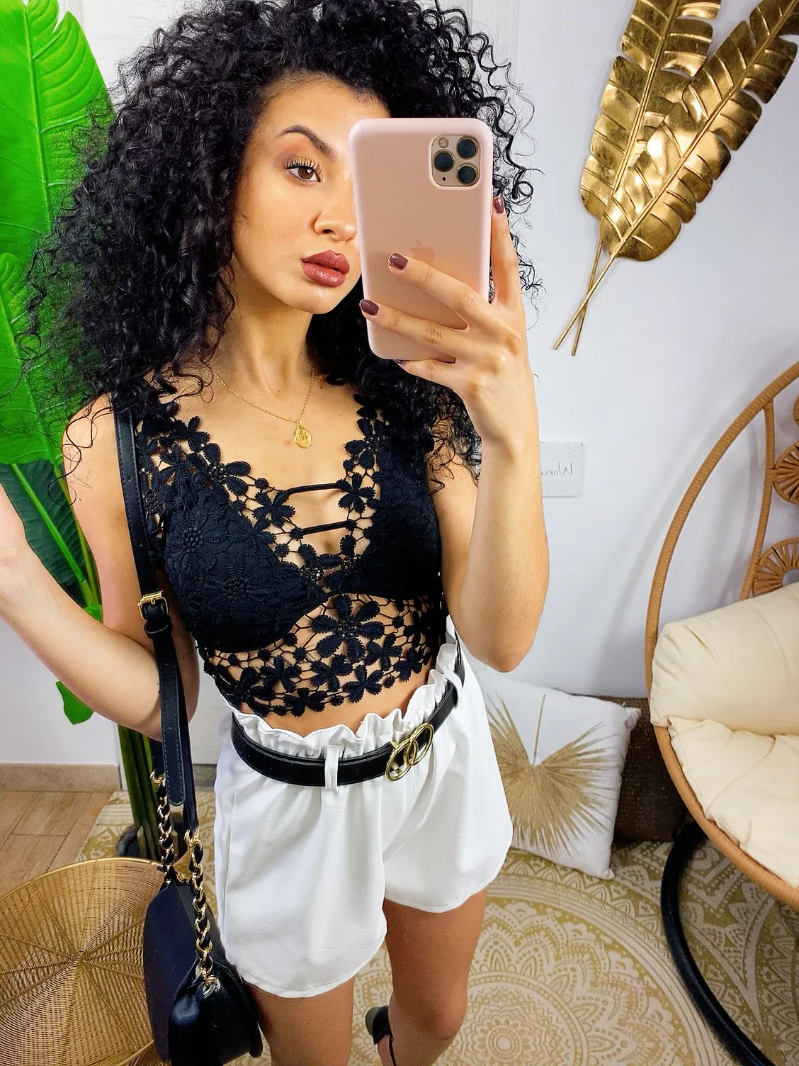 Top in pizzo a fiorellini