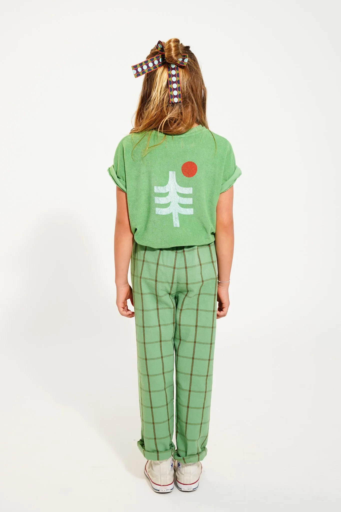 t'shirt | green w/ "mountain lake" print