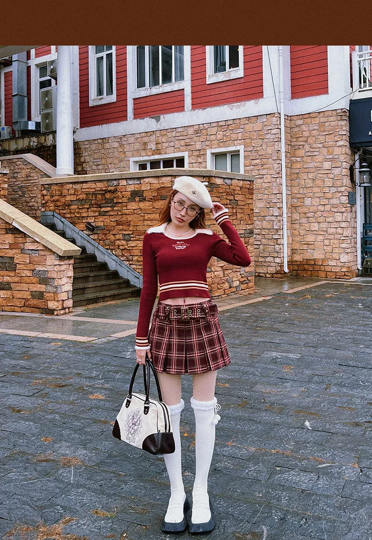 WE ARE BEERBROCLUB Solid Color Ribbed Slim Long Sleeve Cropped Top