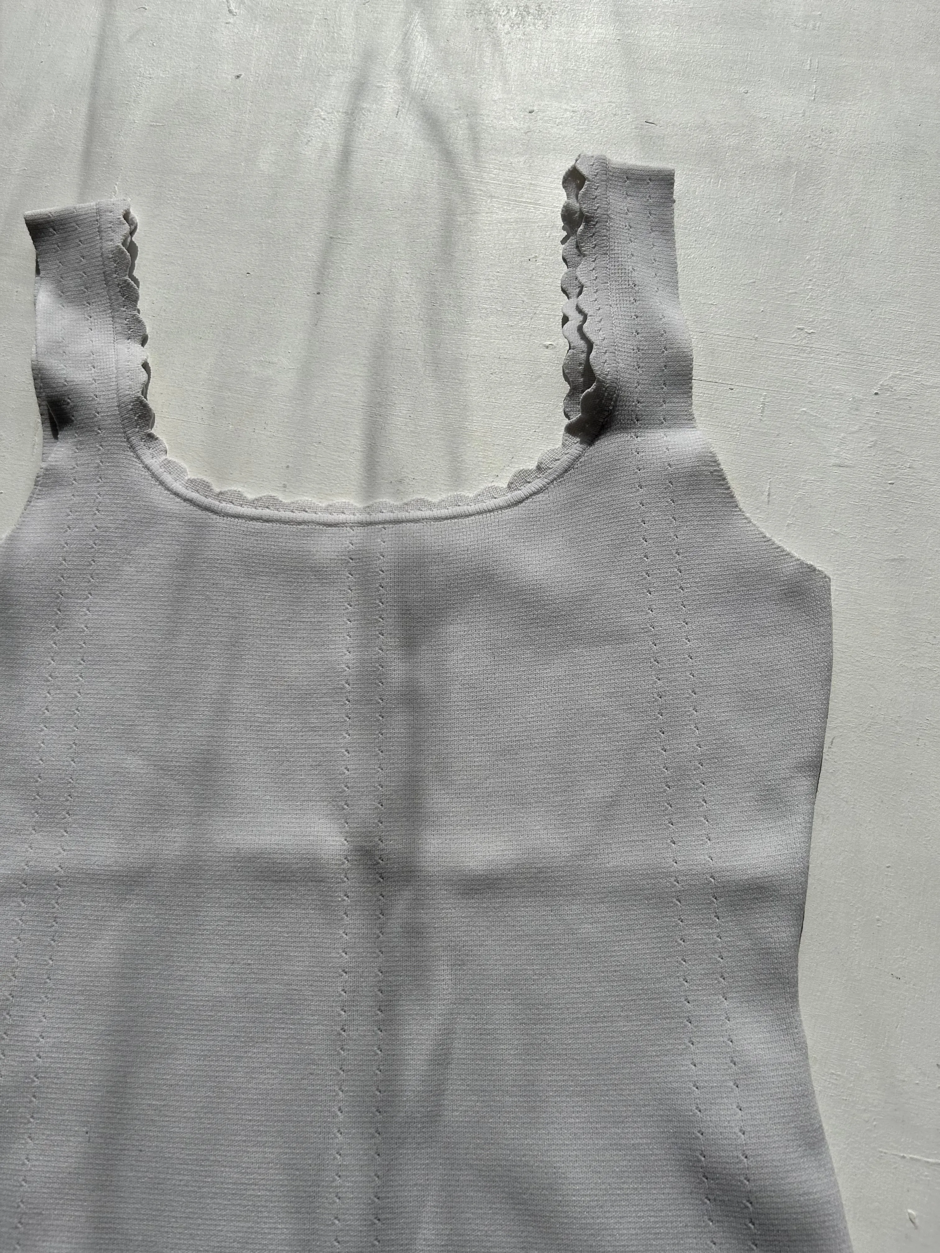 White super stretchy knitted cami top (S)