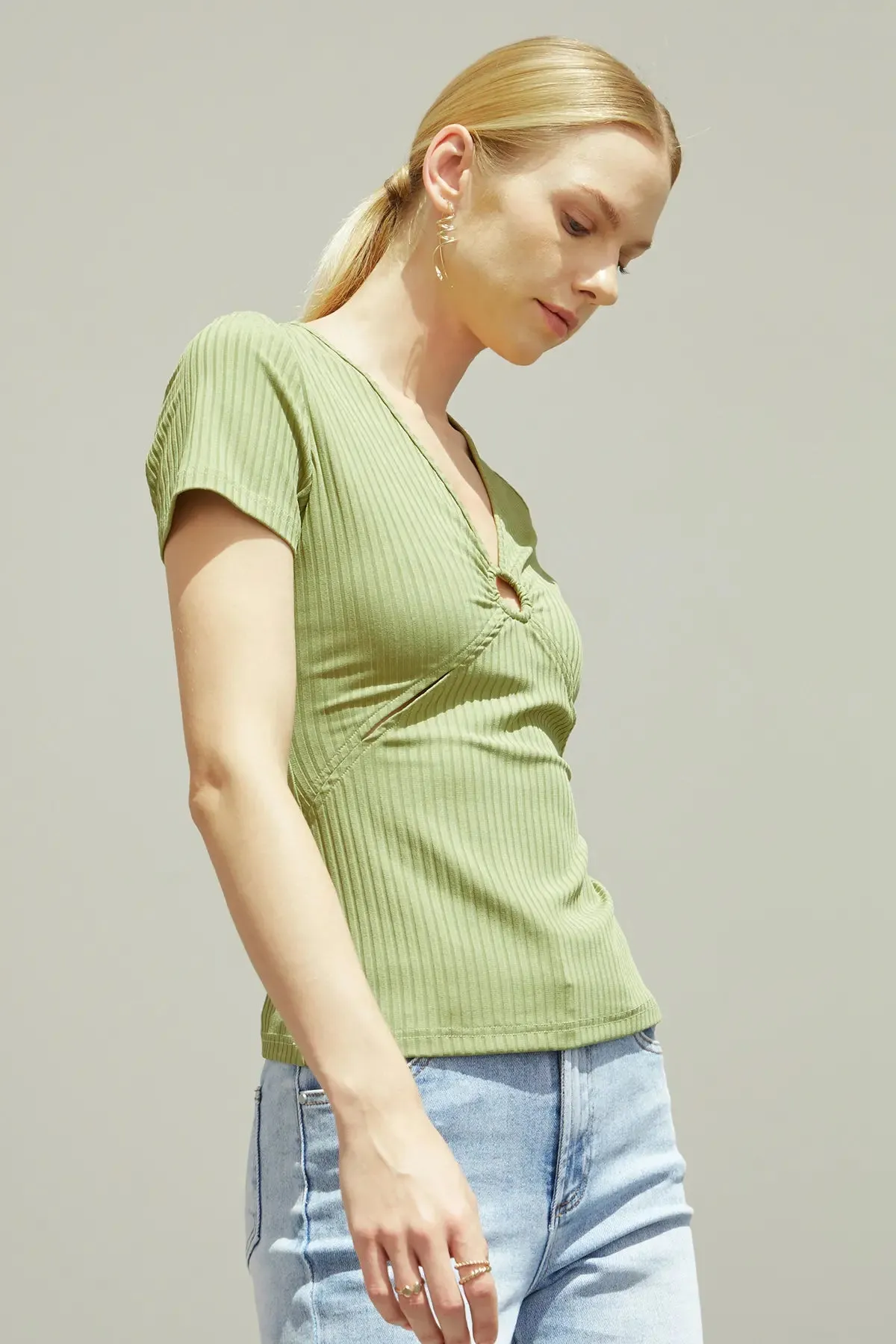 Women's OL Cut Out Ruched Rib Tee