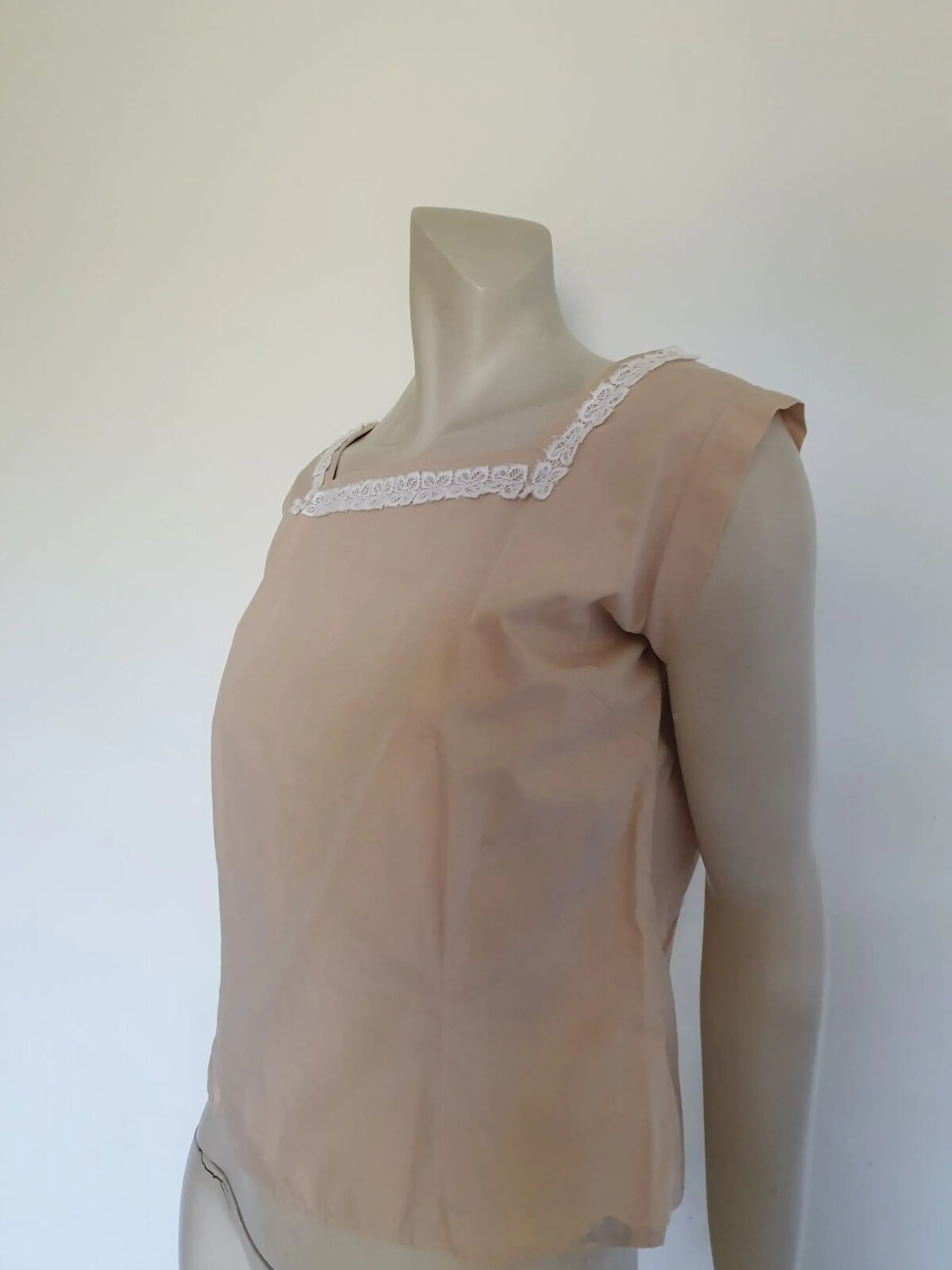 Wounded 1960s Cotton Pull Over Top